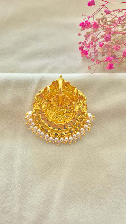Nakas lakshmi Pearl pendant