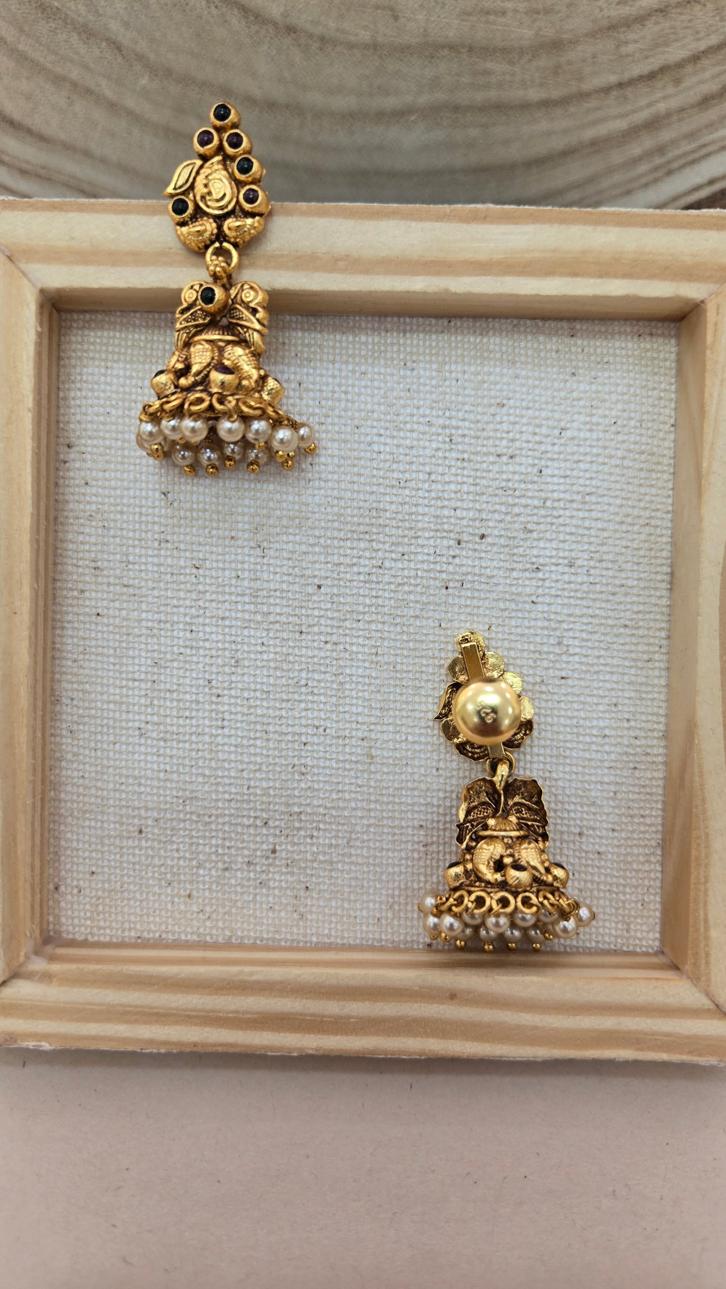 Jhumkas