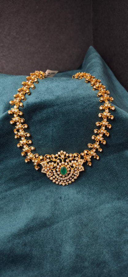 Close setting diamond look alike necklace