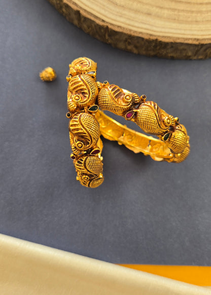 Nagas Mango motifs bangle