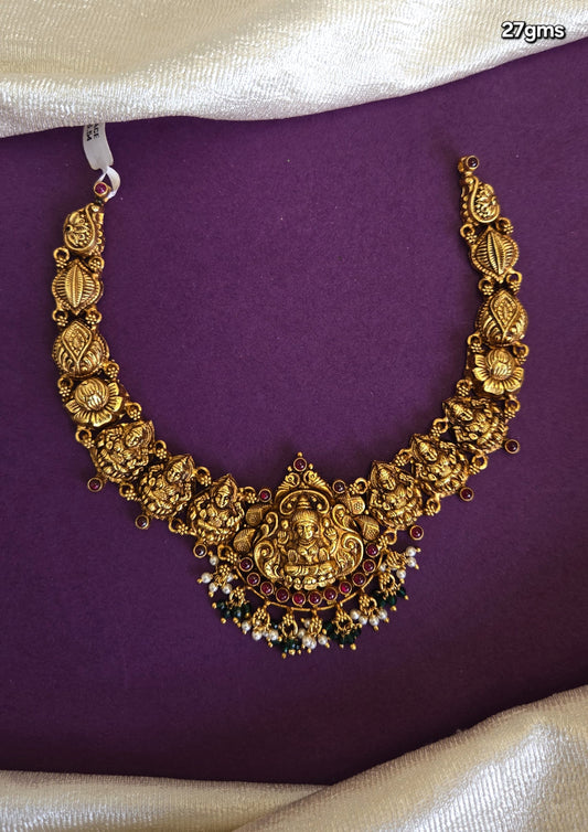 Laxmi Nagas Necklace with green and pearls drops