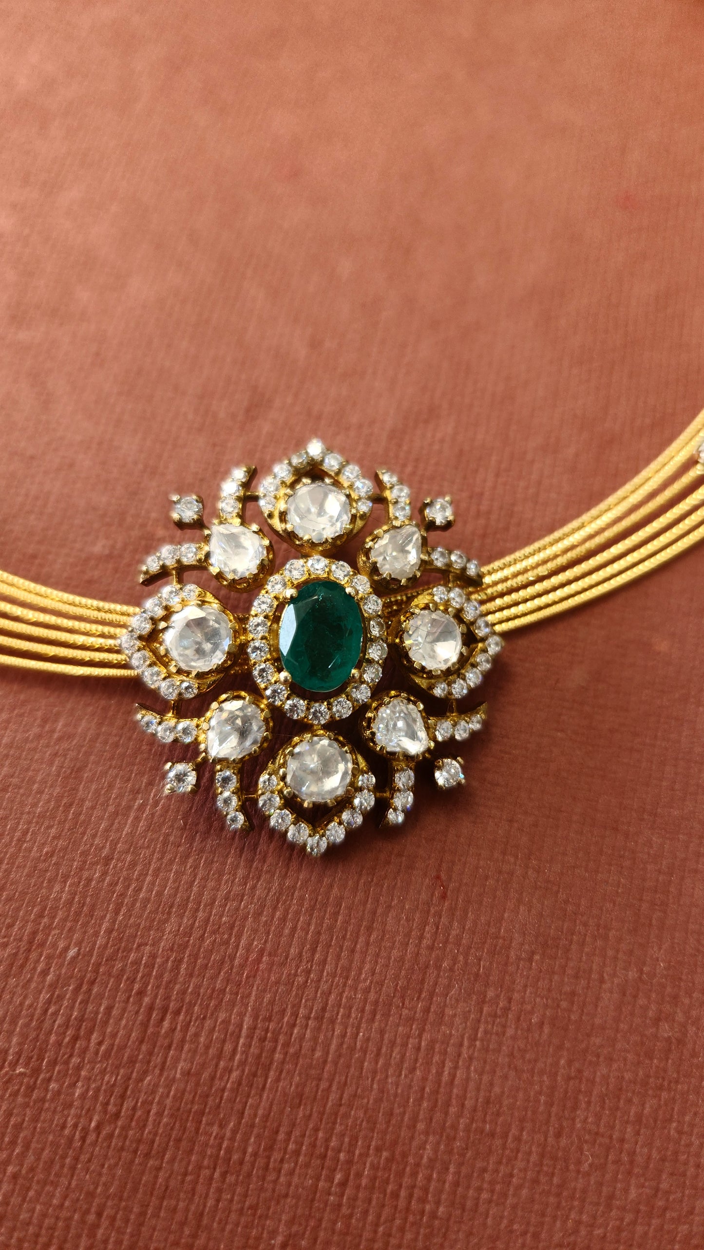 Hasli with Green stone Victorian pendant set