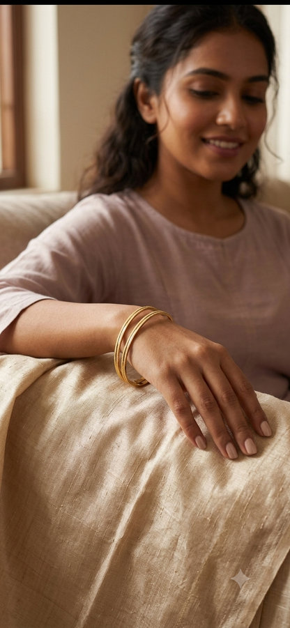 Plain bangles single gold line  2.10