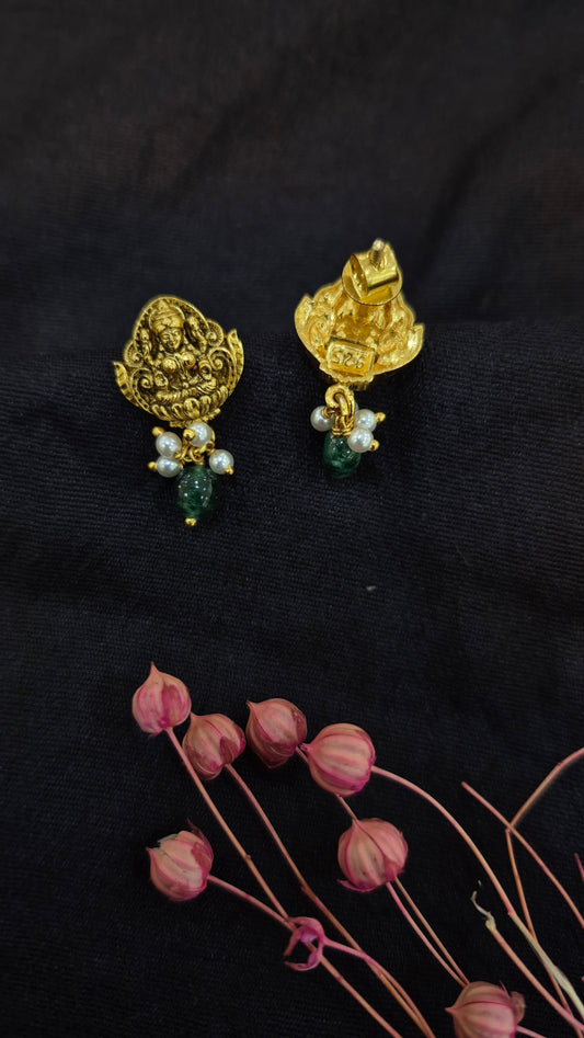 Lakshmi 3D stud with green drops