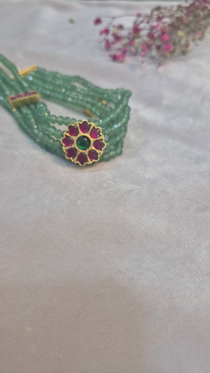 Kundan choker