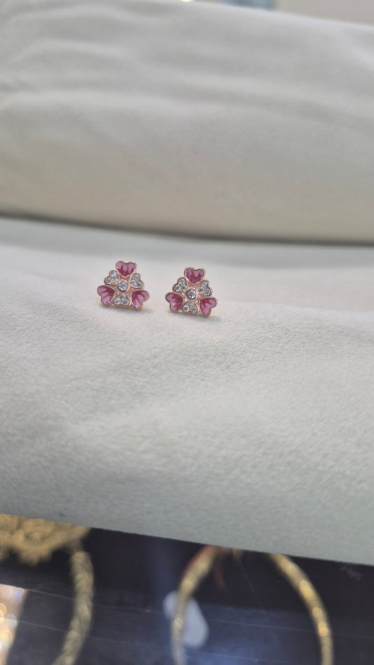 6 petal red stud