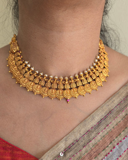 Kasu Pearl Short Necklace