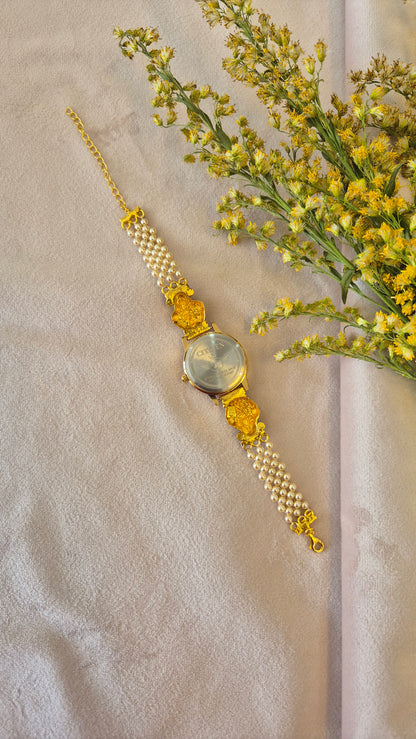 Green Dial lakshmi pearl strap watch