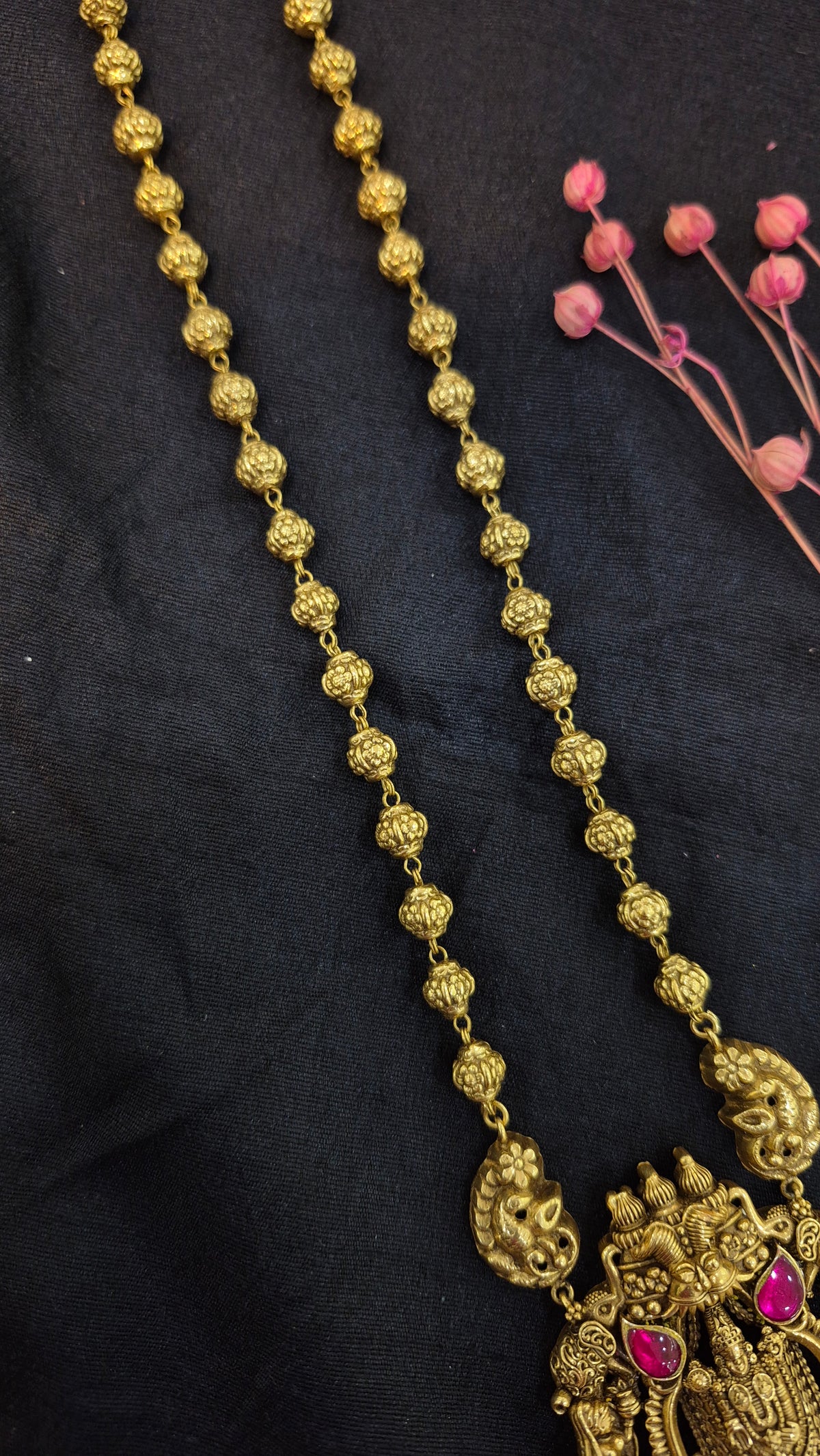 Venkateshwara pendant chain set